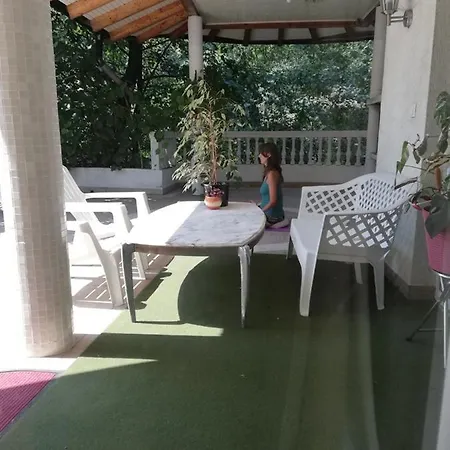 Gostinjska kuća Uma 4*