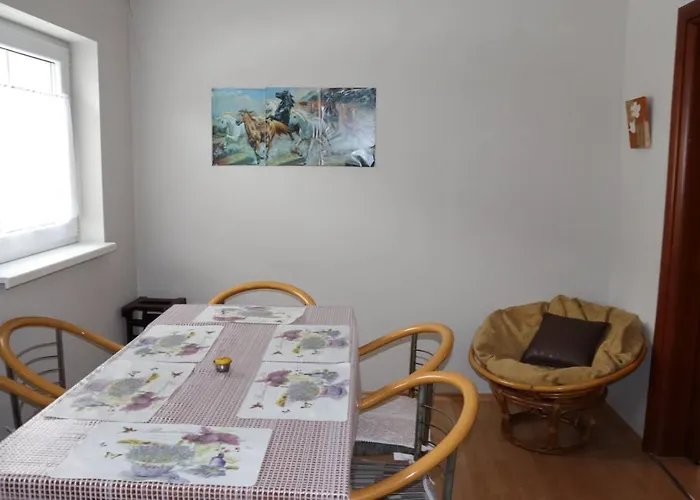 Gostinjska kuća Uma 4*